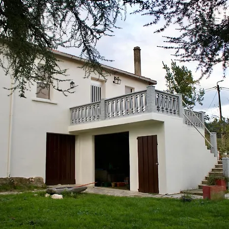 Casa Con En Pol, *